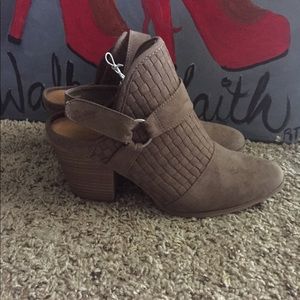 Women’s Mule shoe size 11